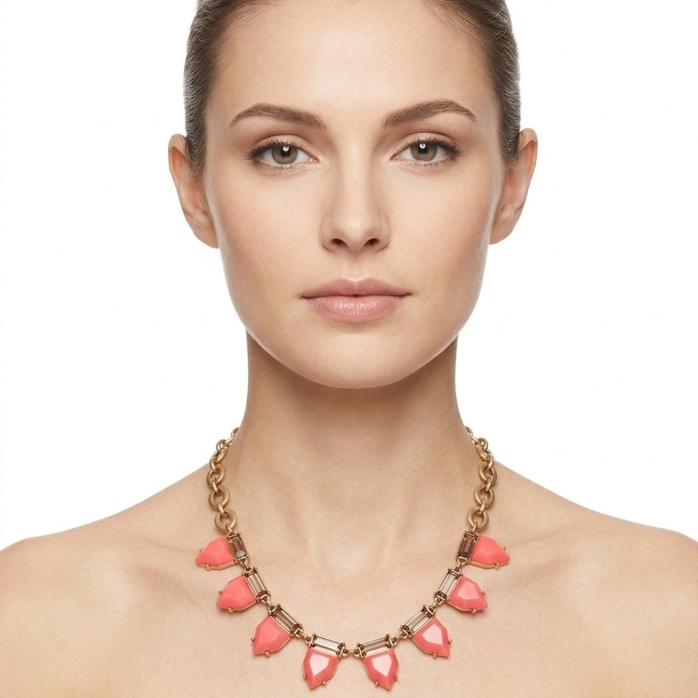 Stella And Dot Adjustable Gold Chain Necklace with Coral Pink Pendant Accents